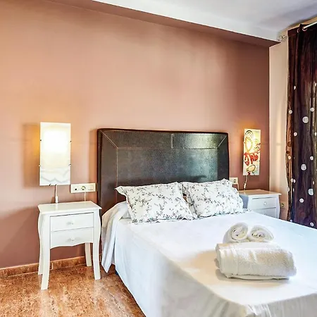 Apartment Gorgeous In With Wifi Granada